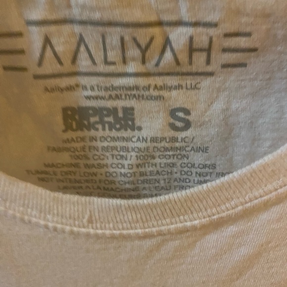 This is a cute Aaliyah shirt was gifted and is a size small 💕 . - Picture 2 of 2